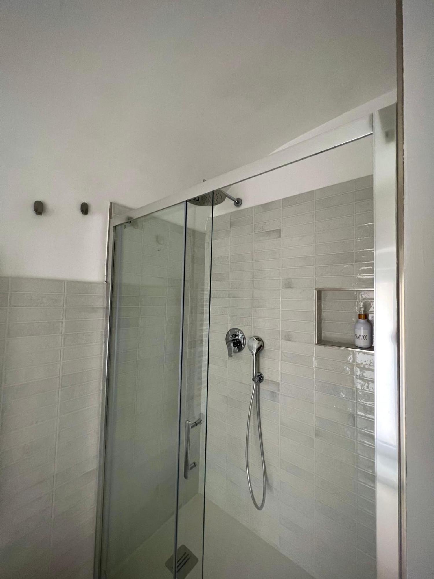 Badri Hotel Bari Ngoại thất bức ảnh